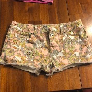 Patterned mini shorts.